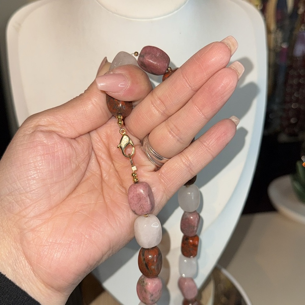 Louise Stern gemstone Necklace - Picture 3 of 3